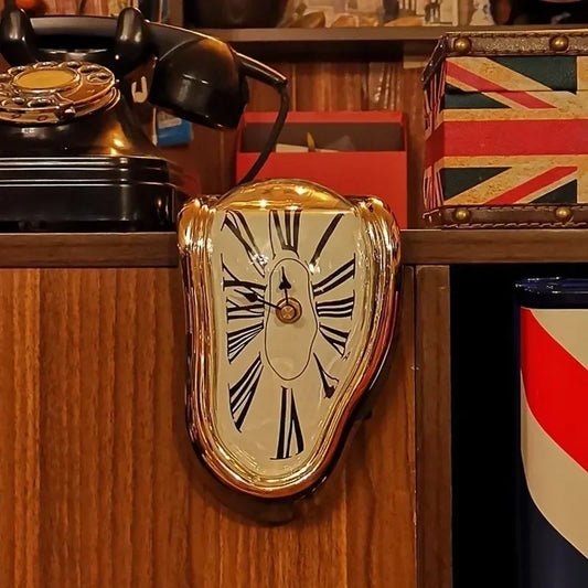MELTING CLOCK